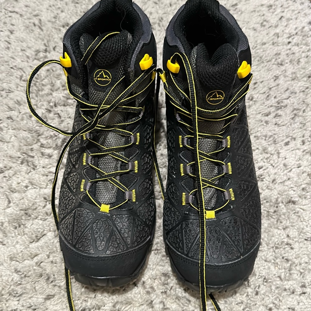 Men’s La Sportiva boots sz 10